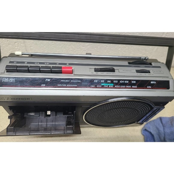 Emerson AM FM Radio Cassette Tape Recorder Player Boom Box Vintage Works K3663 - Picture 8 of 8